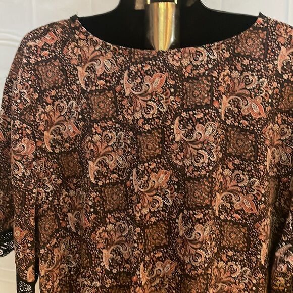 Size 26/28 Venezia Jeans short ruffle sleeve v-neck floral print brown tunic top - Picture 10 of 16